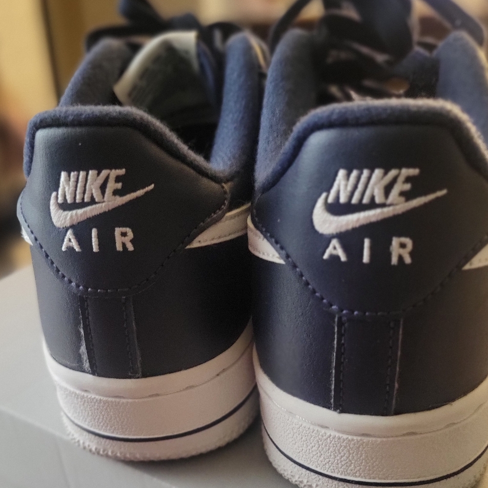 Nike Air Force 1 Low Sneakers - Size 5 Youth - Picture 2 of 3